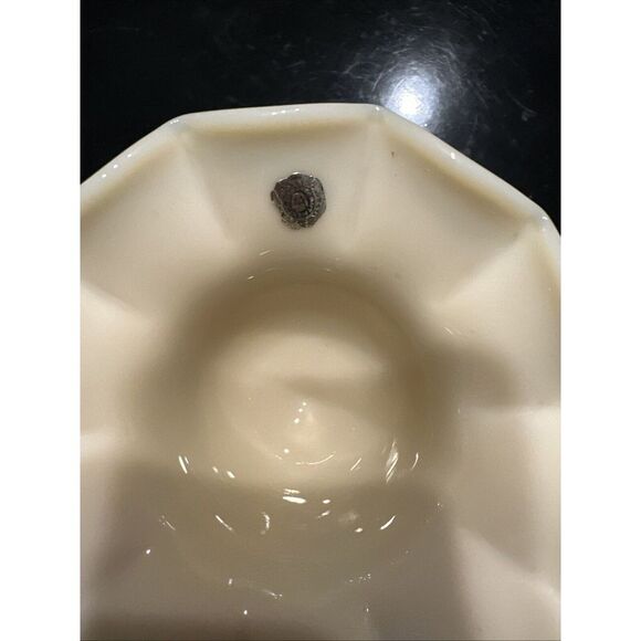 1979 Vtg Westmoreland Almond Custard Glass Pedestal Dish EUC Signed Sanders 5" - Picture 3 of 5